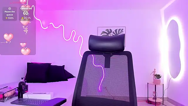 Cherrydollxx online show from September 2025 11:59:01 AM