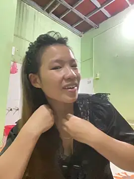 QueenLink online show from October 2025 04:29:02 PM