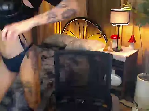 WILDROXIE online show from September 2025 10:34:02 PM