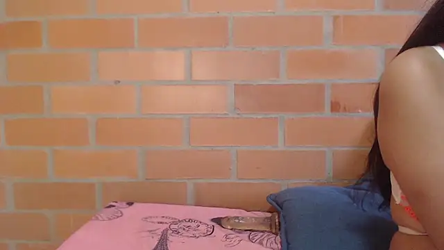 Montserrat Jay online show from April 2026 02:32:01 PM