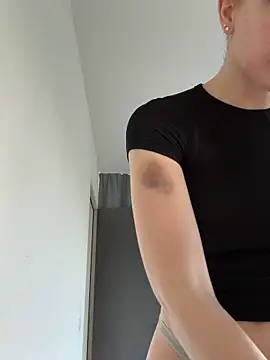 Chloemillerrxx online show from September 2025 03:14:01 PM