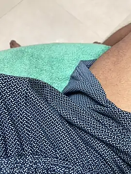 Johncockhot13690 online show from September 2025 07:39:01 PM