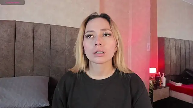 LanaMills  online show from January 2026 05:22:01 AM