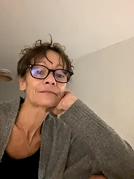 Snapshot of Chris06d22@xh chatting on October 2025 06:08:01 PM Chris06d22xh online show from October 2025 06:08:01 PM