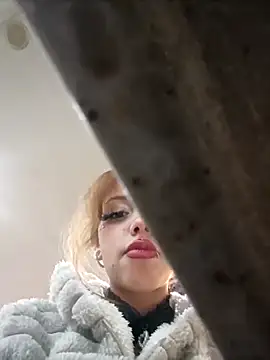 elisabethflores online show from January 2026 10:01:01 PM