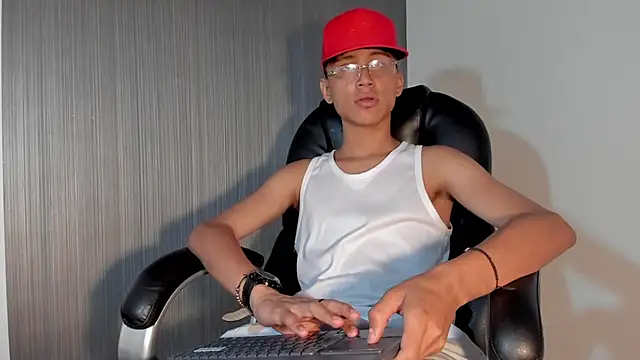 Daddy Darcks online show from October 2025 09:03:01 PM