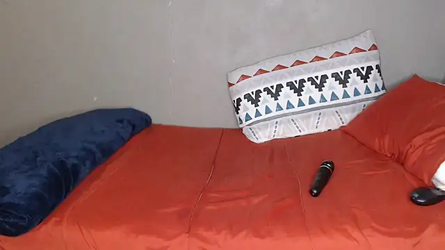 Lunalee online show from March 2026 04:47:01 AM