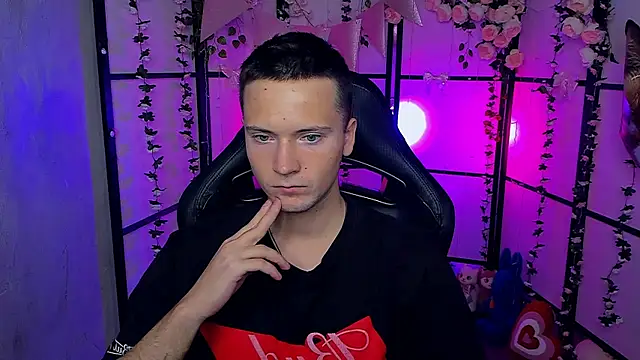 ZackNeal online show from September 2025 05:20:01 AM