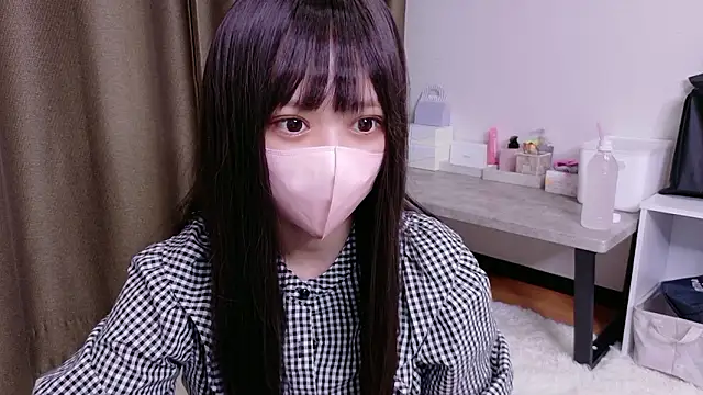 MoMo-chi online show from September 2025 12:48:01 PM