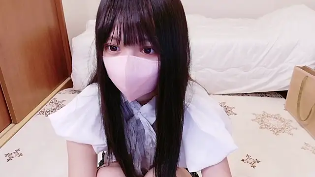 MoMo-chi online show from September 2025 12:18:01 PM