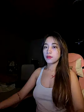 Snapshot of Yummiiieee28 chatting on November 2025 08:20:02 PM Yummiiieee28 online show from November 2025 08:20:02 PM