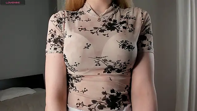 MarenRawicki online show from October 2025 07:49:01 AM