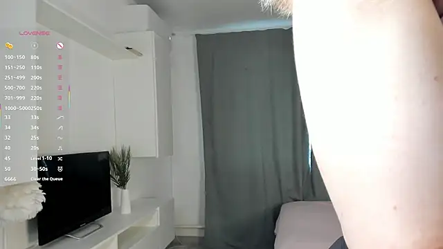 MarenRawicki online show from November 2025 09:41:02 AM