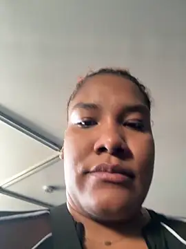 Snapshot of anailynn chatting on September 2025 03:01:01 PM anailynn online show from September 2025 03:01:01 PM