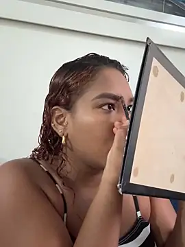 Snapshot of anailynn chatting on September 2025 10:25:01 PM anailynn online show from September 2025 10:25:01 PM