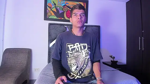 wyatt 3 online show from November 2025 12:27:01 PM