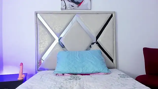 wyatt 3 online show from November 2025 12:08:02 PM