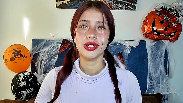 Snapshot of Sofiia_Tay chatting on October 2025 01:23:02 PM Sofiia Tay online show from October 2025 01:23:02 PM