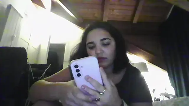 LadySophia03 online show from December 2025 04:23:02 PM