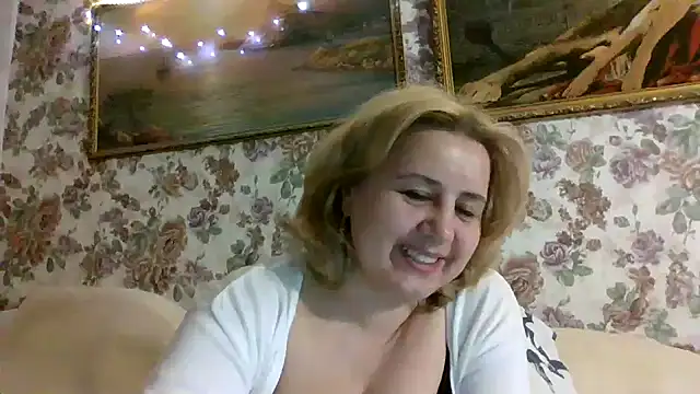 Snapshot of LustyyX chatting on April 2026 06:03:02 PM LustyyX online show from April 2026 06:03:02 PM