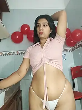 nahomievans20 online show from September 2025 12:50:02 PM