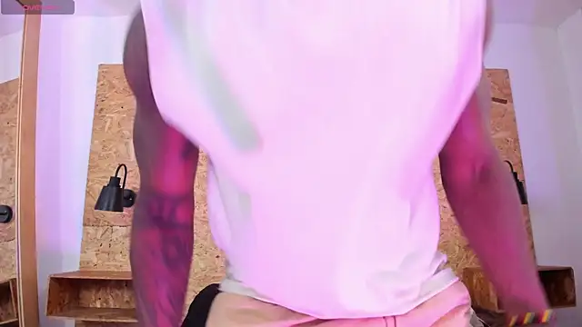 santiblack7 online show from September 2025 07:06:02 PM