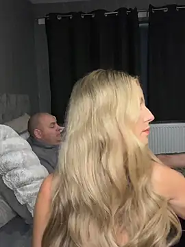 sammie-99 online show from February 2026 11:01:02 PM