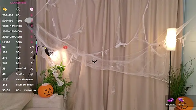 Snapshot of lisabaus chatting on October 2025 07:10:02 AM lisabaus online show from October 2025 07:10:02 AM