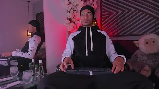 Adonis WB online show from January 2026 04:06:02 AM