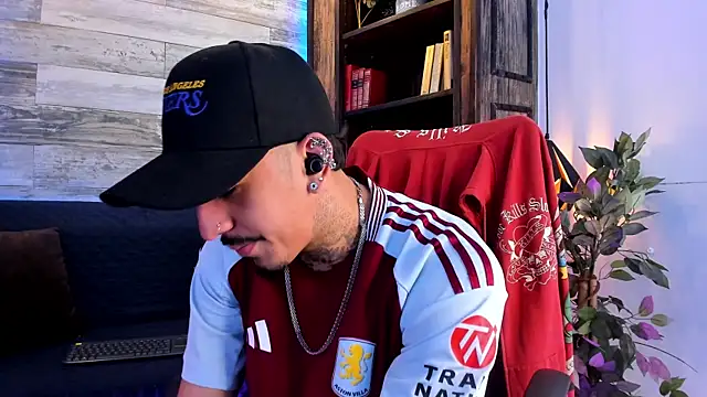 Donovan Desmond online show from February 2026 03:56:02 AM