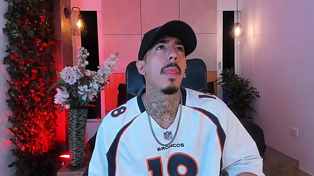 Donovan Desmond online show from February 2026 03:40:02 AM