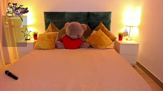 Snapshot of mishapallmer chatting on September 2025 01:50:01 AM mishapallmer online show from September 2025 01:50:01 AM