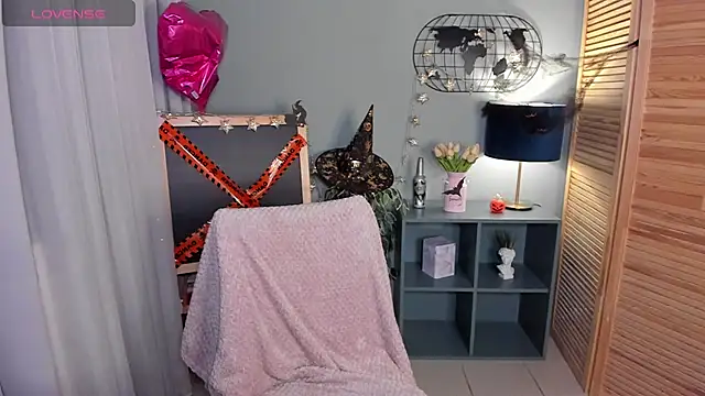 Snapshot of mishapallmer chatting on October 2025 02:03:02 AM mishapallmer online show from October 2025 02:03:02 AM