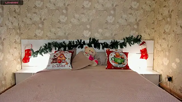 mishapallmer online show from December 2025 03:13:02 AM