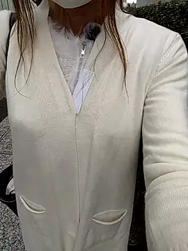 pink-mai online show from December 2025 12:40:02 AM