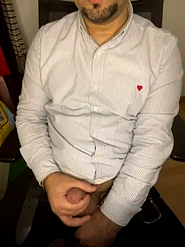 Snapshot of BimannSuedlaender chatting on November 2025 11:09:02 AM BimannSuedlaender online show from November 2025 11:09:02 AM