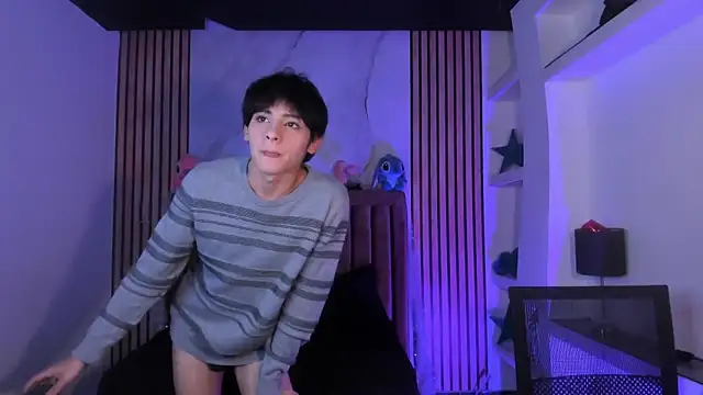 MathiasGreen  online show from January 2026 03:01:02 AM