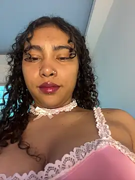 Snapshot of SophieD chatting on May 2026 12:34:02 PM SophieD online show from May 2026 12:34:02 PM