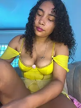 Snapshot of SophieD chatting on May 2026 07:59:02 PM SophieD online show from May 2026 07:59:02 PM