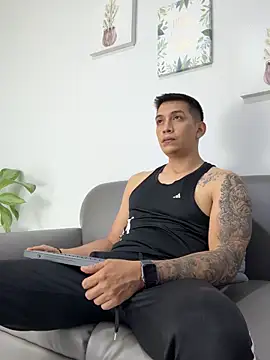 blackbullger  online show from September 2025 11:37:02 AM