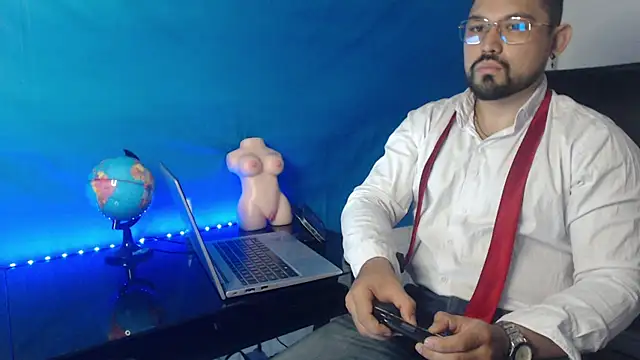 Felipe Quiroz1 online show from September 2025 12:27:02 PM