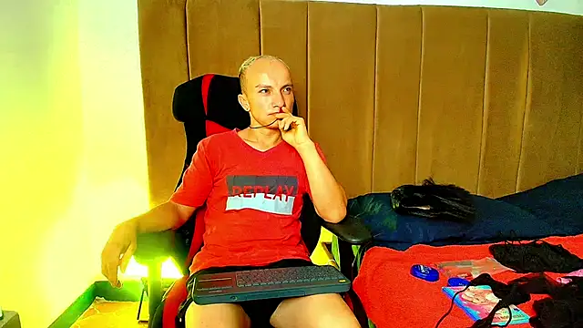 Snapshot of DaddyPoweer chatting on September 2025 11:15:02 PM DaddyPoweer online show from September 2025 11:15:02 PM