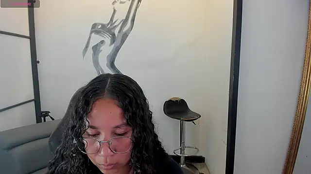 Noahsmitth  online show from September 2025 08:30:02 PM