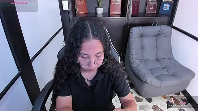 Noahsmitth  online show from September 2025 05:11:02 AM