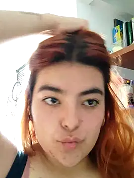 Lila Cox online show from October 2025 03:00:01 PM