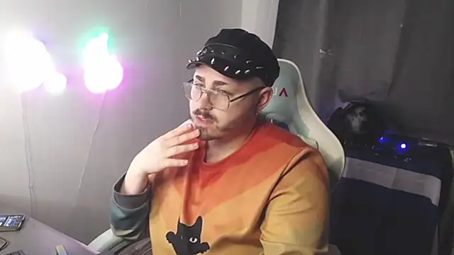 FabianKinky online show from October 2025 04:18:02 PM