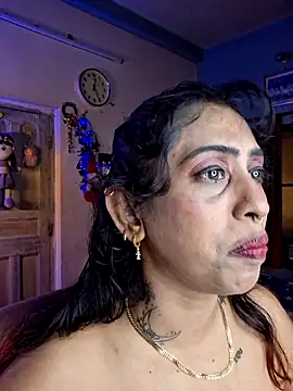 Love Beauty01 online show from June 2026 06:35:02 PM