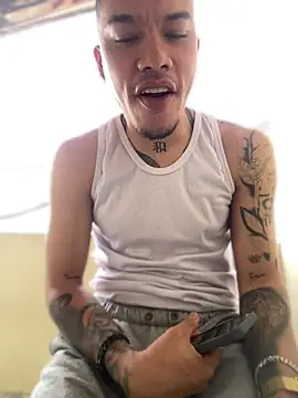 AlphaMasterXxx online show from October 2025 01:56:01 PM