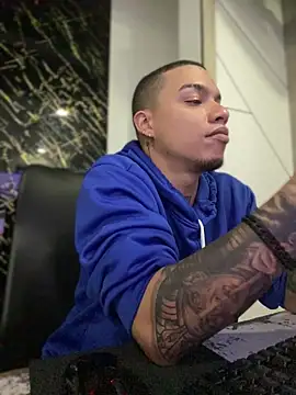 AlphaMasterXxx online show from November 2025 02:28:01 PM