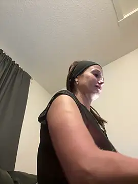 Alona Brown online show from April 2026 05:49:01 AM